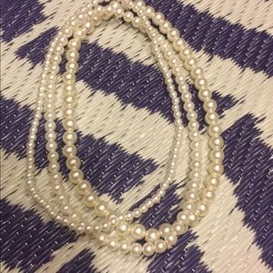 Costume pearl necklace bundle